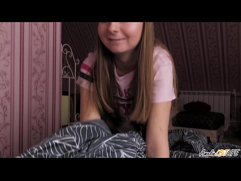 ❤️ Blondie onun BFF-ni dərindən sorur və ağzına boşaldır ❌ Porno vk az.tube-sexer.ru